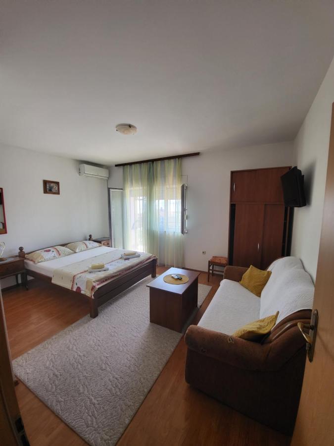 Apartmani Udovicic トロギール エクステリア 写真