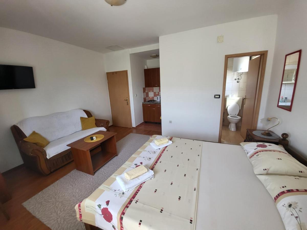 Apartmani Udovicic トロギール エクステリア 写真