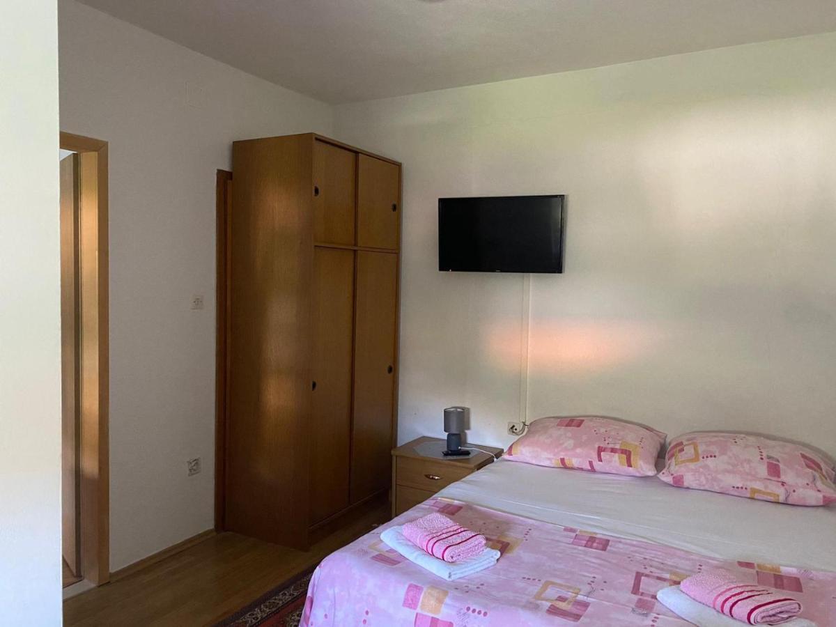 Apartmani Udovicic トロギール エクステリア 写真